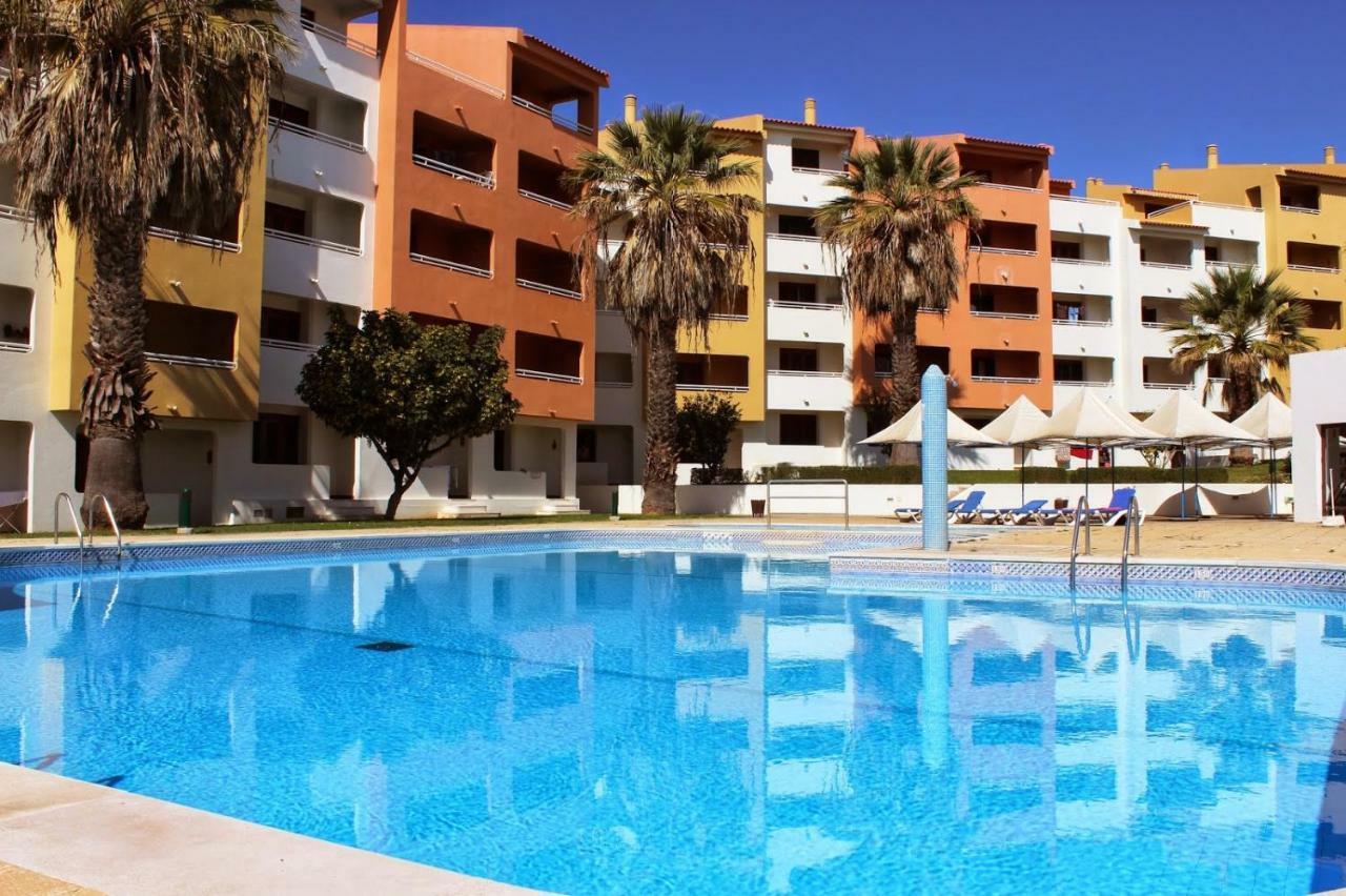 Apartamento Bela Vista อัลบูเฟรา ภายนอก รูปภาพ